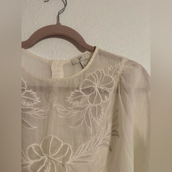 Joie Ramie Ballon Sleeve Blouse in Porcelain - Picture 4 of 6